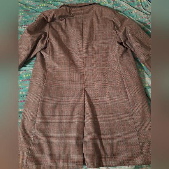 All Weather coat by Campus. Beautiful pattern,  excellent condition.  Warm - Picture 10 of 10